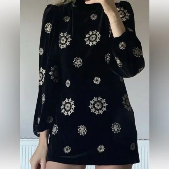 Zara Black Dress with White Floral Patterns - Picture 1 of 7